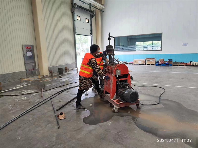 宜黄厂房地面下沉塌陷注浆加固施工